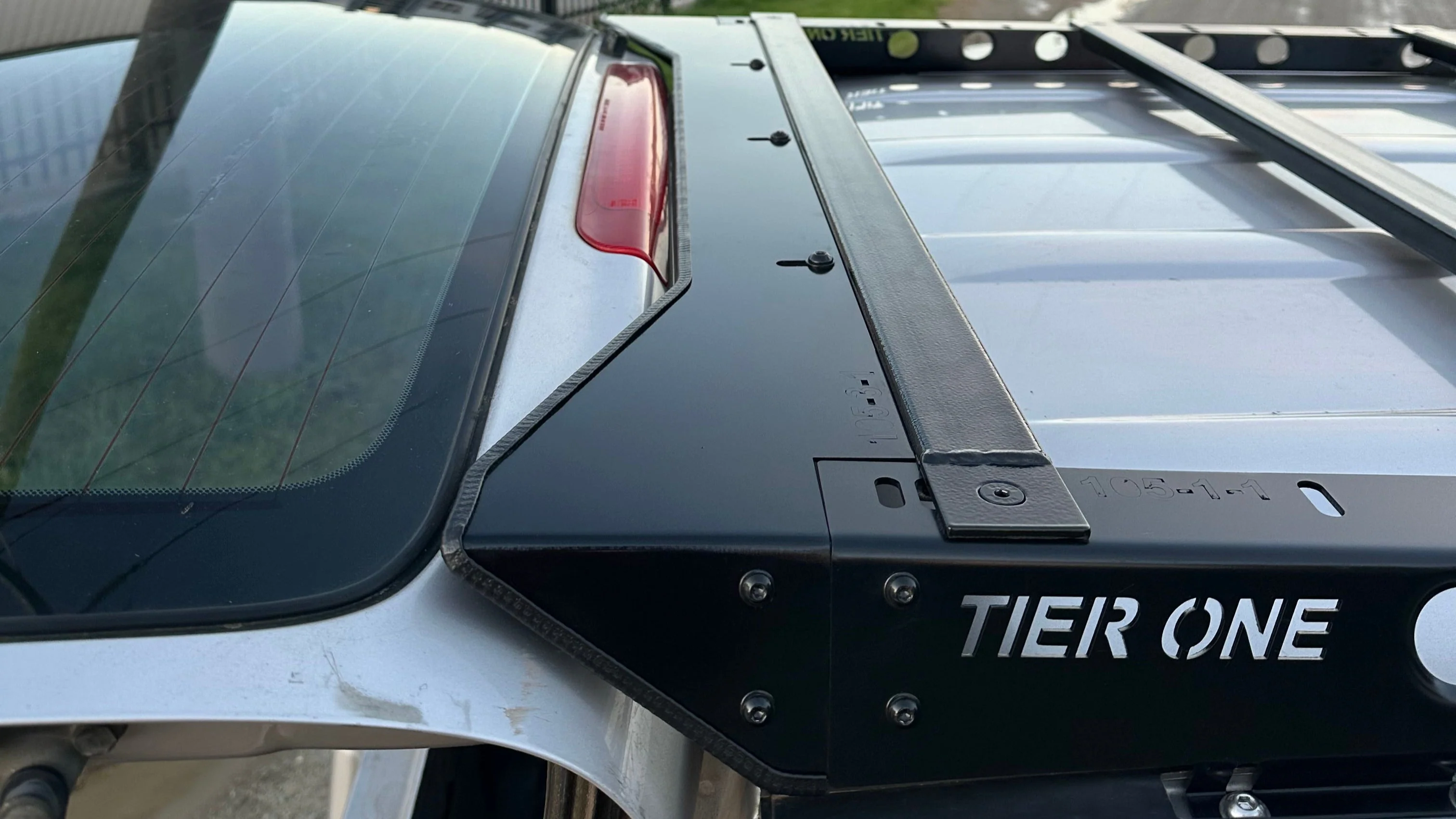 Toyota LandCruiser 100/105 Series Rear Wings - Image 5