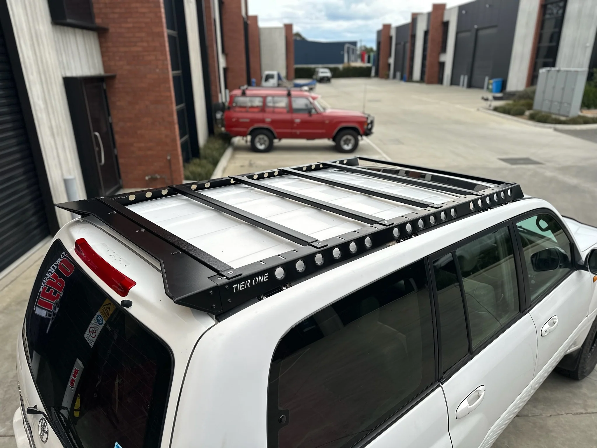 Low Profile Heavy Duty RHS Crossbars (RHS) - Image 4