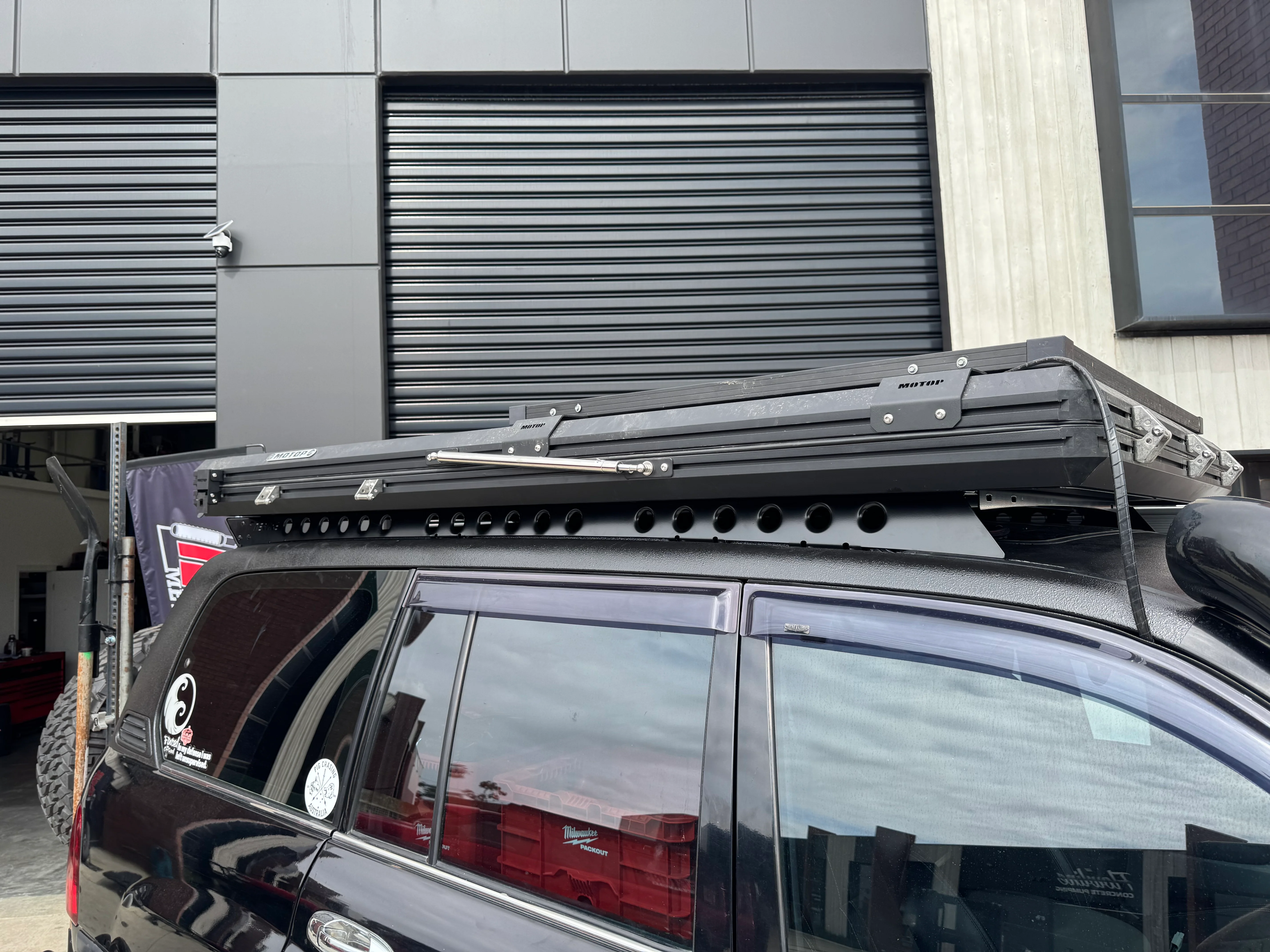 Toyota LandCruiser 100/105 Series Roof Rack Rail Sides - Image 5