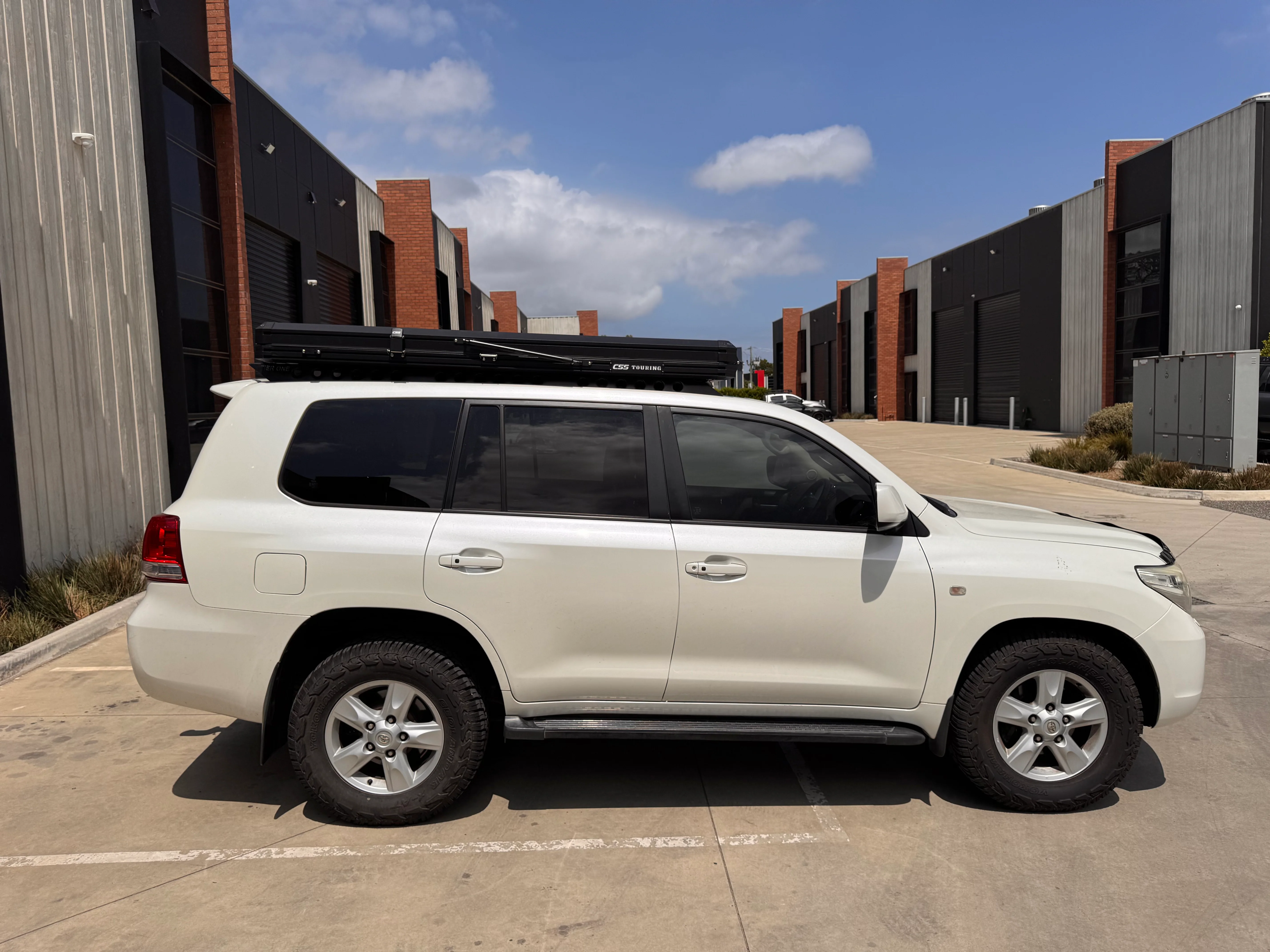 Toyota LandCruiser 200 Series Roof Rack Rail Sides - Image 12