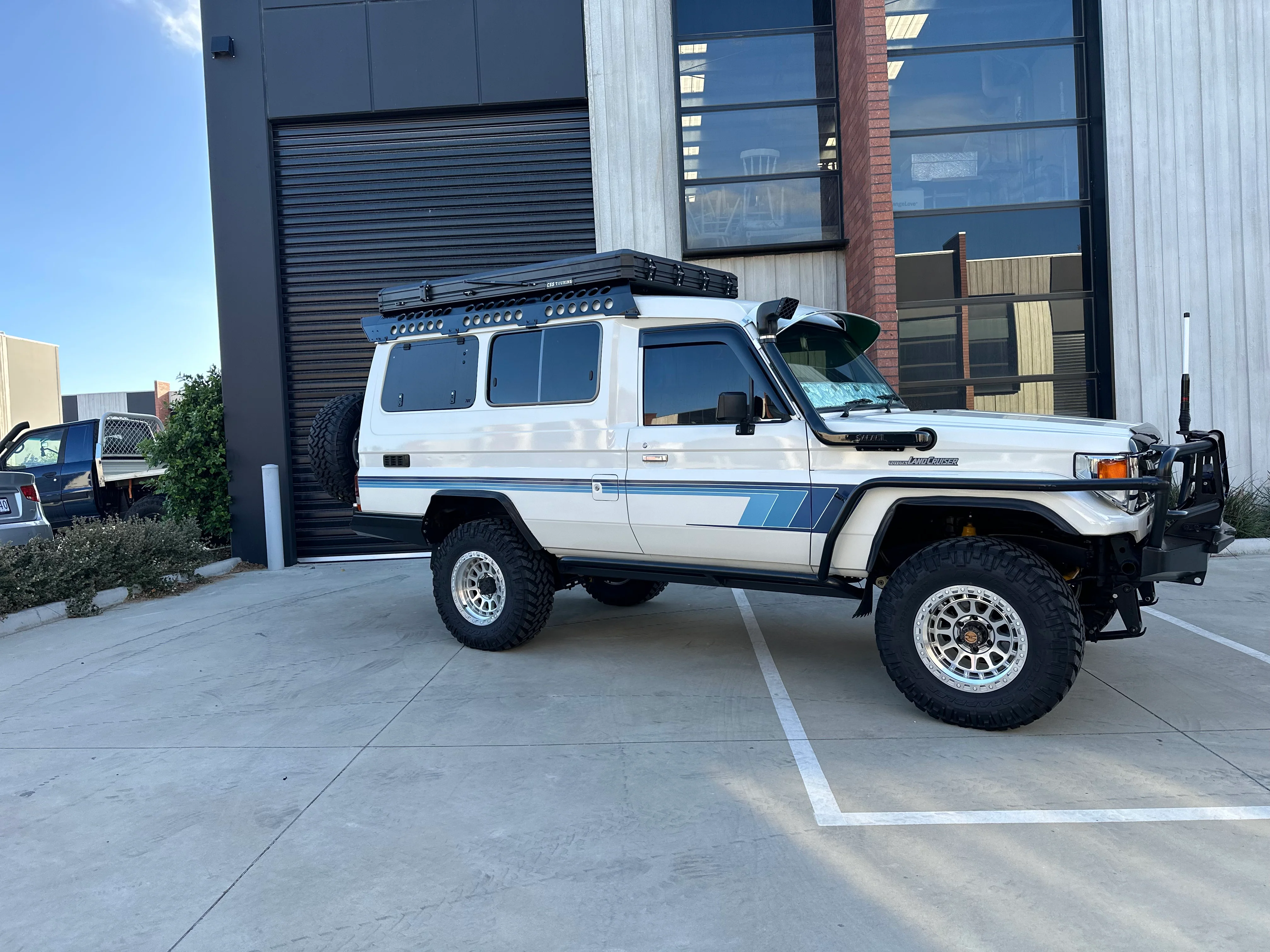 Toyota LandCruiser 78 Series "Troopy" Roof Rack Rail Sides - Image 10