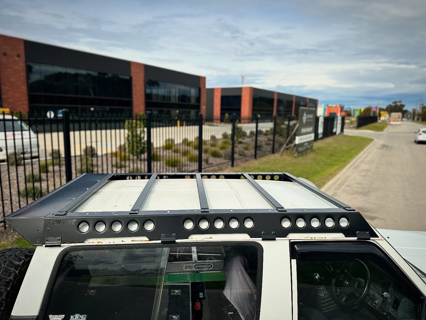 Low Profile Heavy Duty RHS Crossbars (RHS) - Image 11