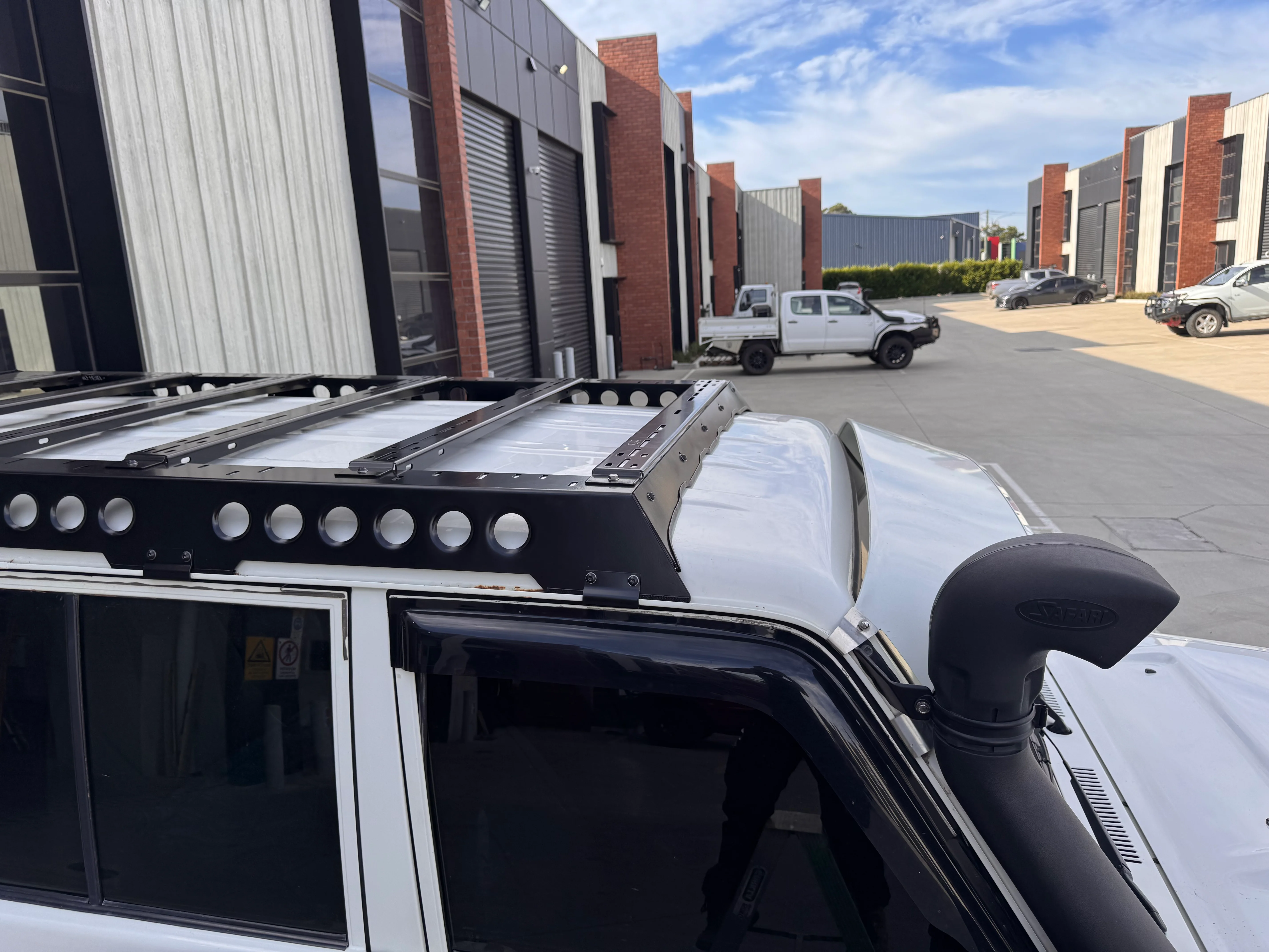 Toyota LandCruiser 76 Series Wind Deflector - Image 4